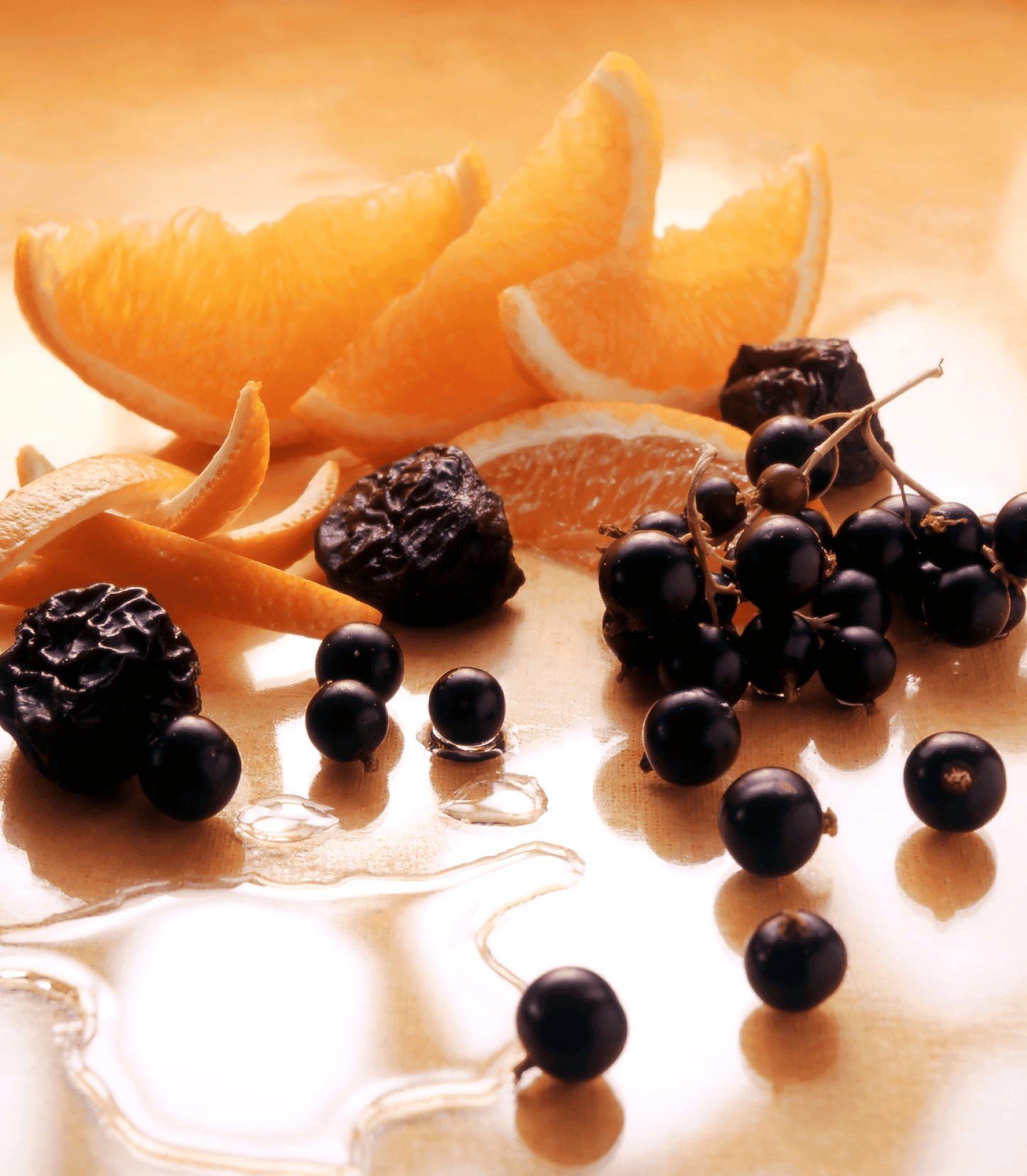 Black Currant Candle that smell like Currant and Tangerine