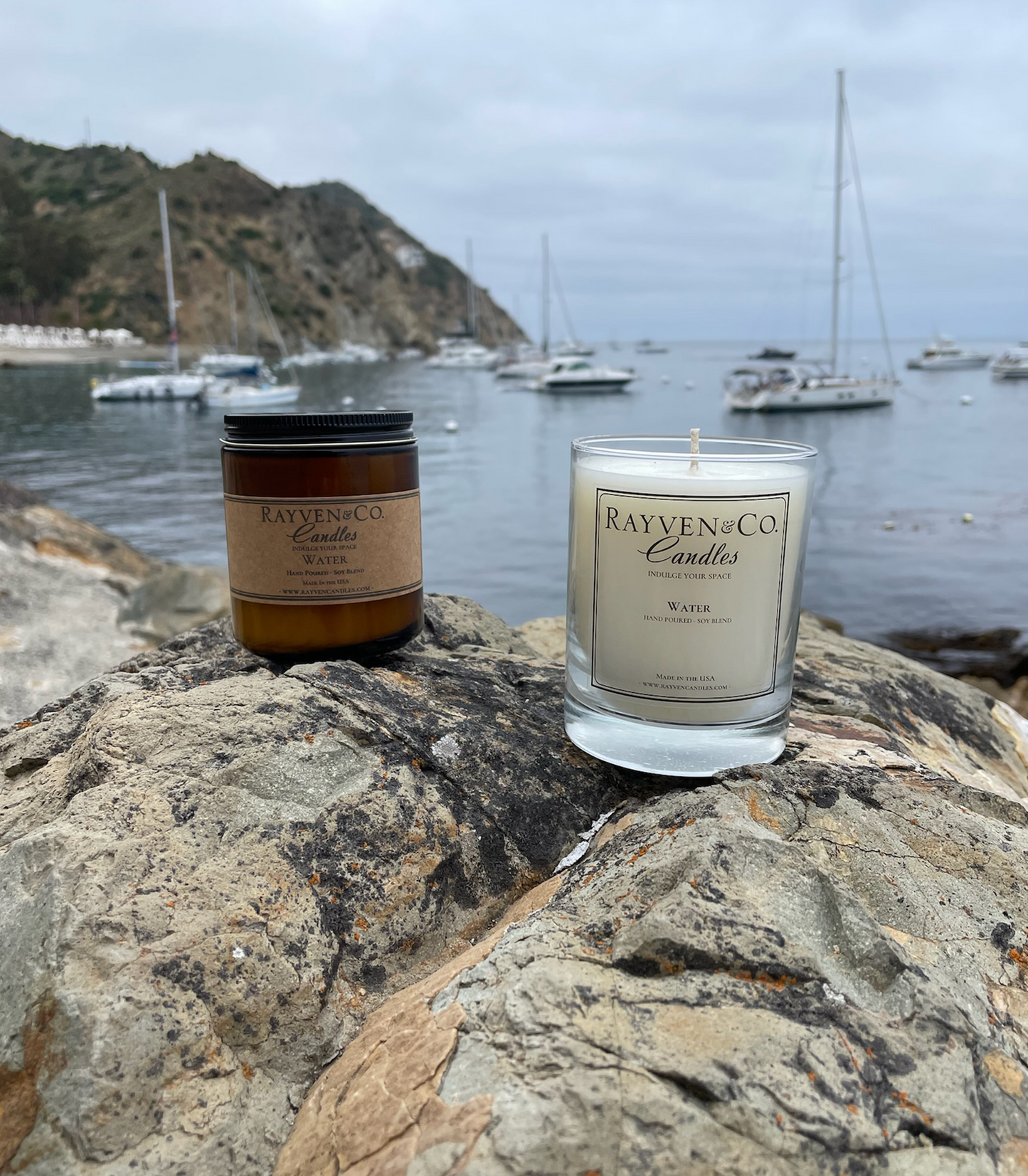 Light and refreshing candle that smells like the ocean