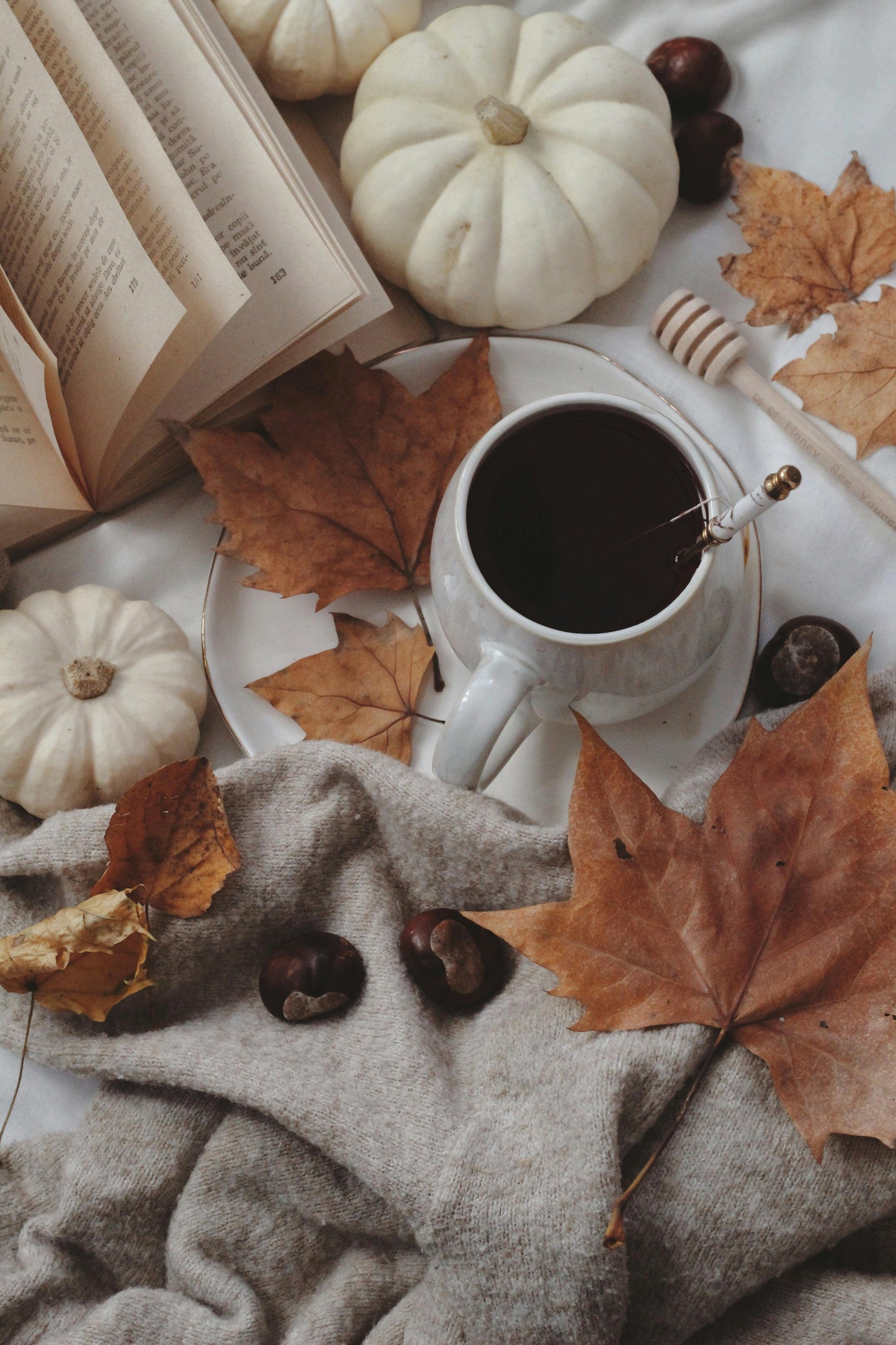 Cozy White Pumpkin Candle Halloween