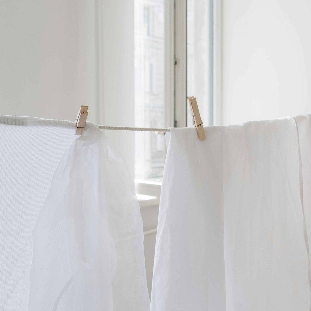 fresh scented candles & fragrance sprays for your home
